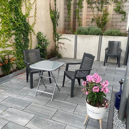 Gemuetliche, Topp Ausgestattete Ferienwohnung Bann Bagian luar foto