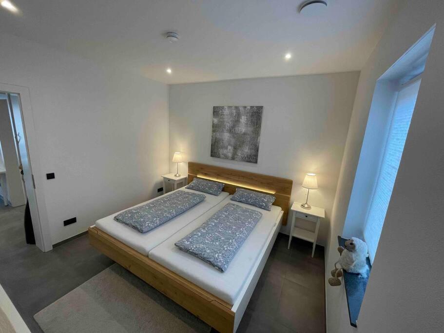 Gemuetliche, Topp Ausgestattete Ferienwohnung Bann Bagian luar foto
